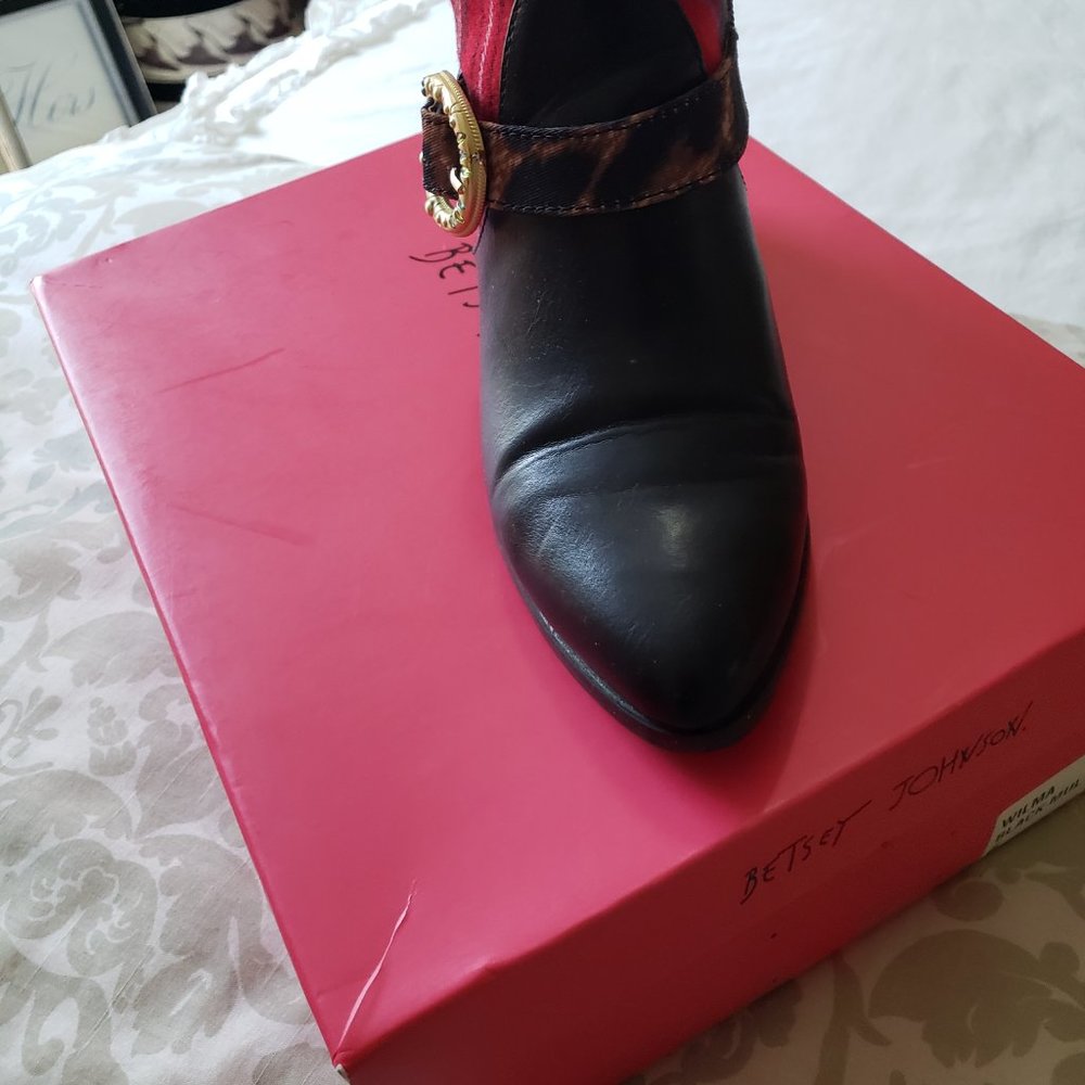 Booties - Picture 2 of 6